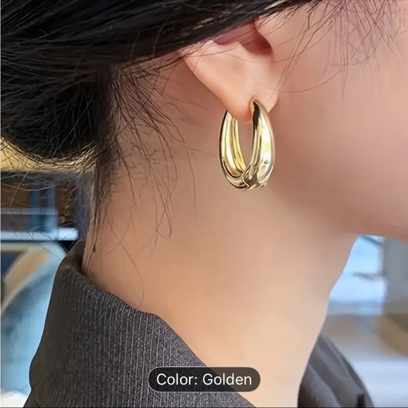 Gold Minimalist Spiral Earrings - Picture 3 of 9